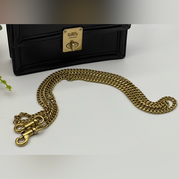 🎊Last One In Stock🎊Coach Small Black Calf Leather Belt Bag - Picture 9 of 16